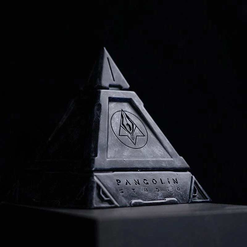 Pyramid Spinner Stand - Image 6